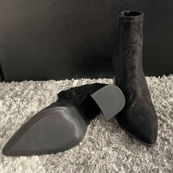 NWOB Steve Madden Touchdown Booties - Picture 9 of 10